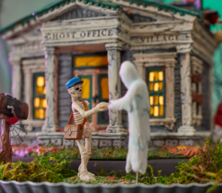 Department 56 Snow Village Halloween Rain Nor Sleet Nor Fright Figure 6009778